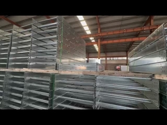 Las escaleras de cable de acero industrial resistentes a las intemperie con curvas y cruces están disponibles