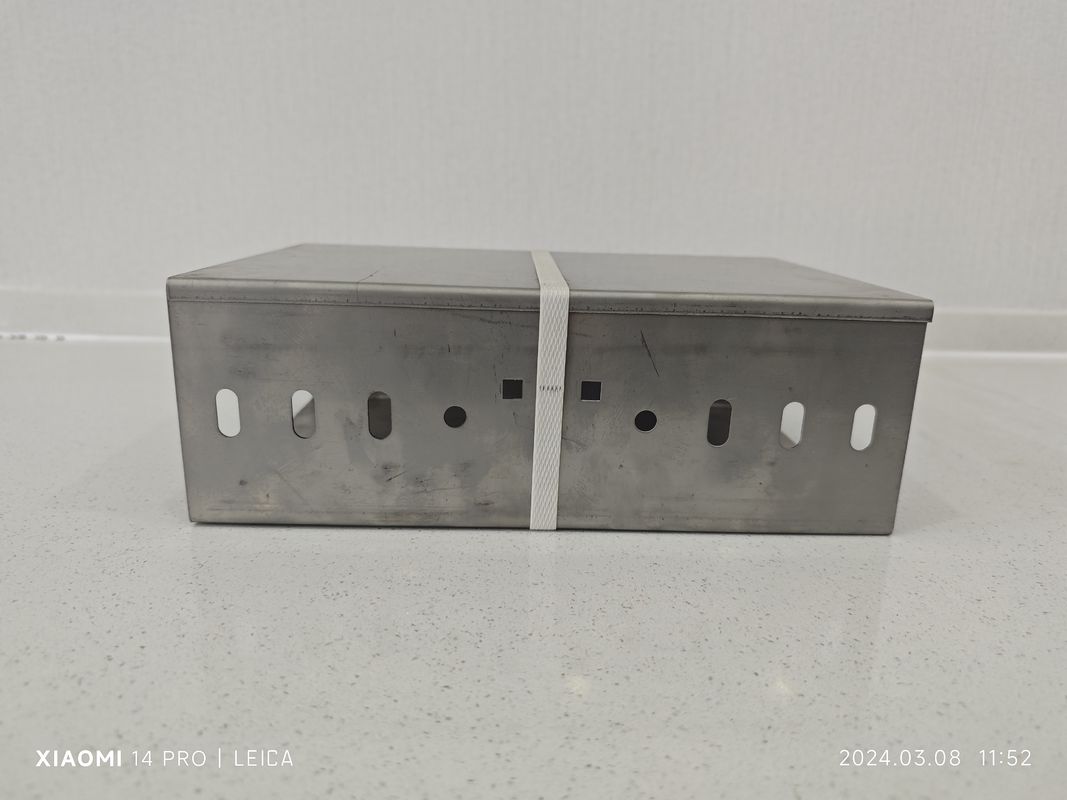 3m - 6m longitud acero galvanizado tray de cable perforado resistente a la corrosión