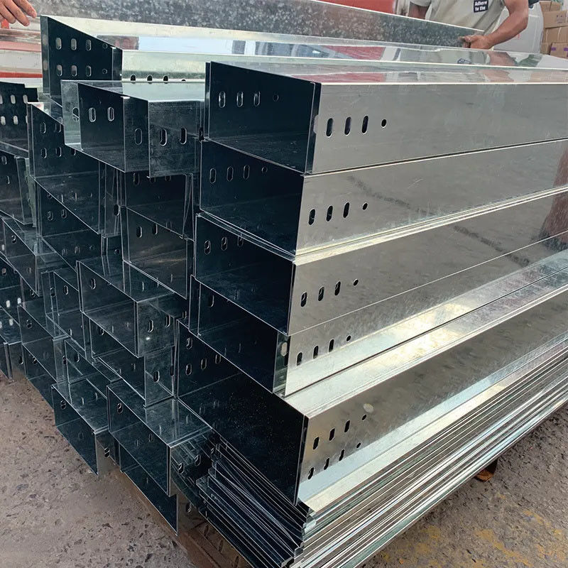 Sistema de canalización de cables de acero galvanizado de plata personalizable resistente a la corrosión para la gestión de cables
