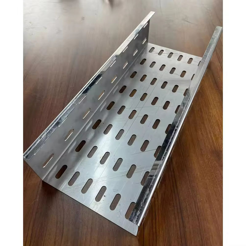 Carril de cable galvanizado resistente a la corrosión con longitud personalizable y resistencia al fuego